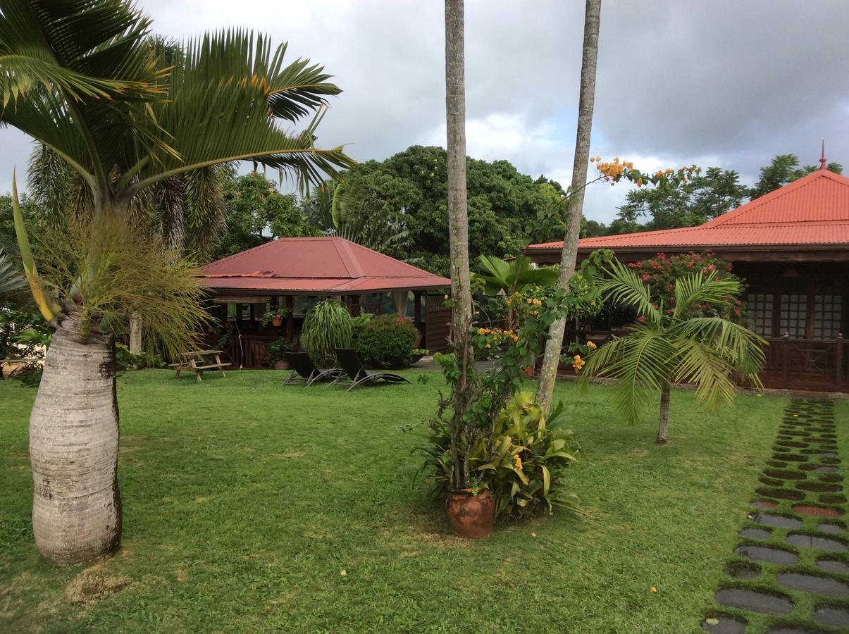 Le Bungalow Des Bougainvilliers Ducos Exterior foto